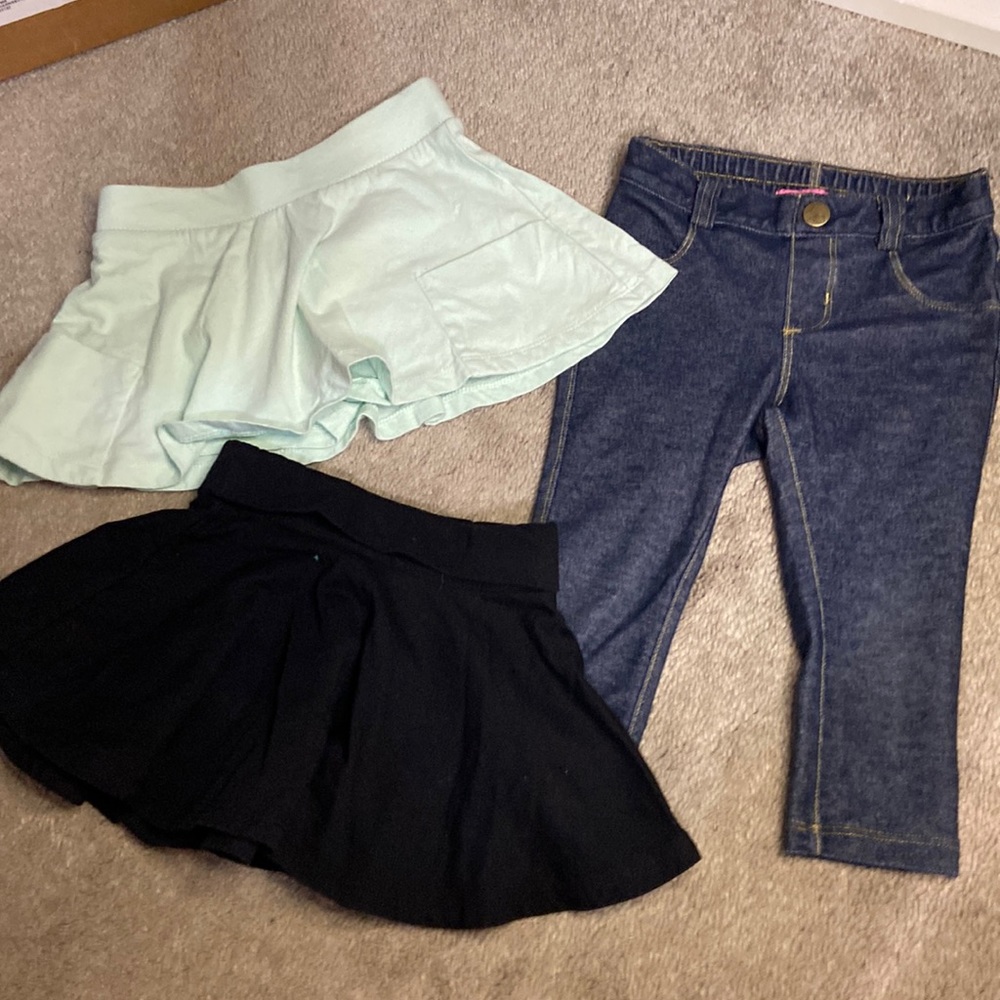 Old Navy Jean Jeggings and 2 Knit Skirts Size 12-18 Months